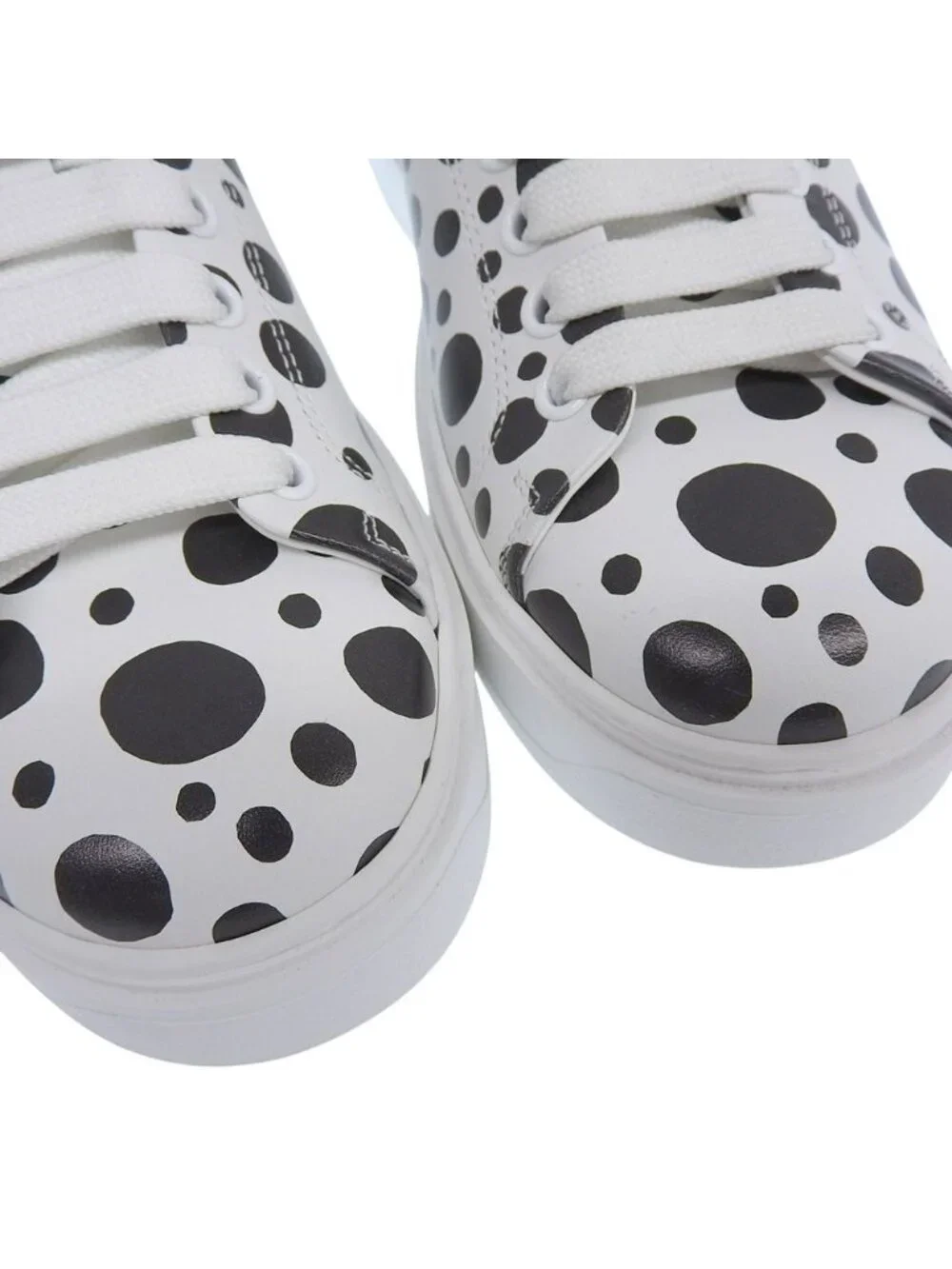 Louis Vuitton category sneakers